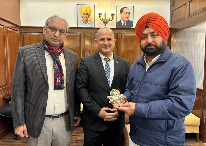 ਪੰਜਾਬ ਦੇ ਮਕਾਨ ਉਸਾਰੀ ਅਤੇ ਸ਼ਹਿਰੀ ਵਿਕਾਸ ਮੰਤਰੀ ਵੱਲੋਂ ਇਜ਼ਰਾਇਲੀ ਡਿਪਲੋਮੈਟ ਨਾਲ ਮੁਲਾਕਾਤ