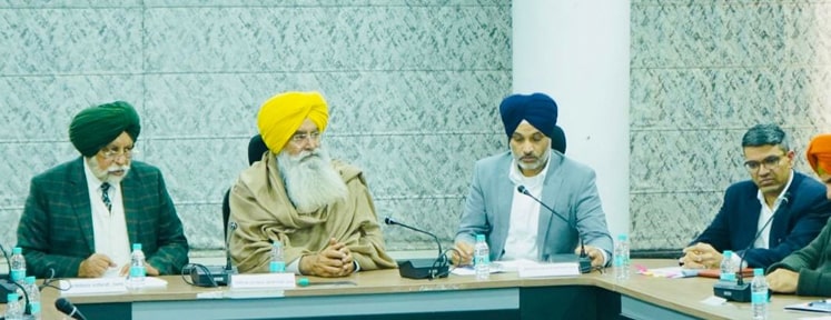 ਪੰਜਾਬ ਸਰਕਾਰ ਵੱਲੋਂ ਝੋਨਾ ਛੱਡ ਕੇ ਸਾਉਣੀ ਦੀ ਮੱਕੀ ਬੀਜਣ ਵਾਲੇ ਅਗਾਂਹਵਧੂ ਕਿਸਾਨਾਂ ਦਾ ਸਨਮਾਨ