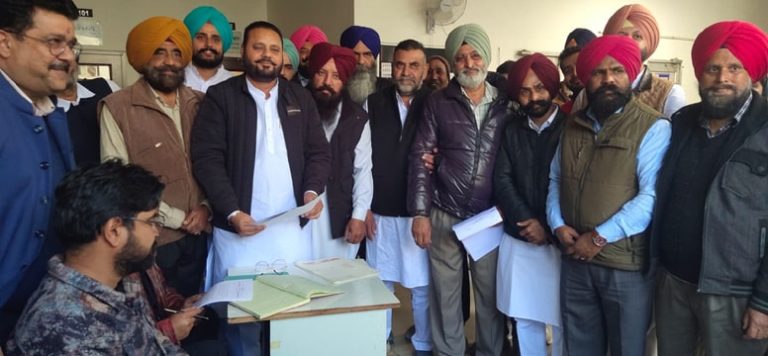 ਨਵੀਂ ਵਾਰਡਬੰਦੀ ਨੂੰ ਅਕਾਲੀ ਦਲ ਨੇ ਕੀਤਾ ਰੱਦ, ਬਬਲੀ ਢਿਲੋਂ ਦੀ ਅਗਵਾਈ ਹੇਠ ਨਿਗਮ ਅਧਿਕਾਰੀਆਂ ਕੋਲ ਦਰਜ ਕਰਵਾਏ ਇਤਰਾਜ