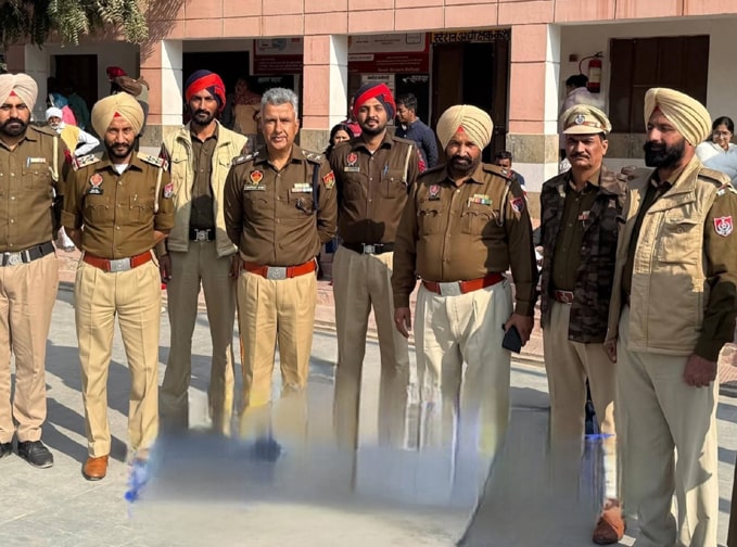 ਯੁੱਧ ਨਸ਼ਿਆਂ ਵਿਰੁੱਧ’ ਦੇ 302ਵੇਂ ਦਿਨ ਪੰਜਾਬ ਪੁਲਿਸ ਵੱਲੋਂ 3 ਕਿਲੋ ਹੈਰੋਇਨ ਸਮੇਤ 97 ਨਸ਼ਾ ਤਸਕਰ ਕਾਬੂ
