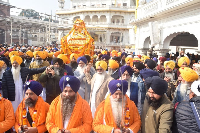 ਸ੍ਰੀ ਗੁਰੂ ਗੋਬਿੰਦ ਸਿੰਘ ਜੀ ਦੇ ਪ੍ਰਕਾਸ਼ ਦਿਹਾੜੇ ਸਬੰਧੀ ਸ੍ਰੀ ਅਕਾਲ ਤਖ਼ਤ ਸਾਹਿਬ ਤੋਂ ਸਜਾਇਆ ਨਗਰ ਕੀਰਤਨ