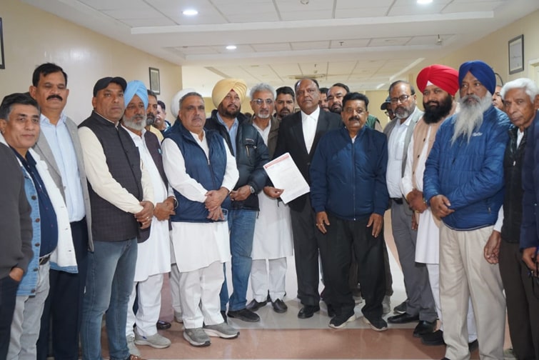 Bathinda ਨਗਰ ਨਿਗਮ ਦੀ ਵਾਰਡਬੰਦੀ ਦਾ ਮੁੱਦਾ; ਕਾਂਗਰਸ ਦਾ ਵਫ਼ਦ ਕਮਿਸ਼ਨਰ ਨੂੰ ਮਿਲਿਆ
