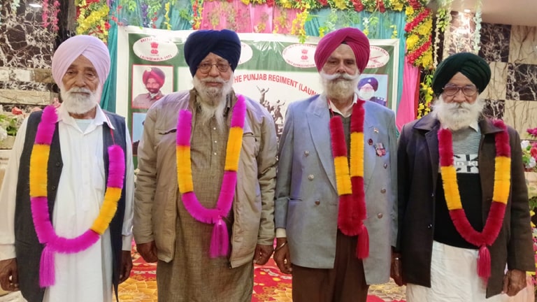ਭਾਰਤ-ਪਾਕਿਸਤਾਨ 1971 ਲੌਂਗੇਵਾਲਾ ਜੰਗ; 23ਵੀਂ ਪੰਜਾਬ ਰੈਜੀਮੈਂਟ ਦੇ ਸਾਬਕਾ ਸੈਨਿਕ ਬਠਿੰਡਾ ਵਿੱਚ ਹੋਏ ਇਕੱਠੇ