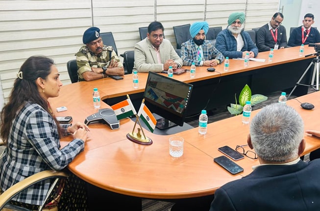 ਸ਼ਹੀਦ ਭਗਤ ਸਿੰਘ ਹਵਾਈ ਅੱਡੇ ‘ਤੇ ਪੰਜਾਬ ਸਰਕਾਰ ਨੇ ਯਾਤਰੀਆਂ ਦੀ ਸਹੂਲਤ ਲਈ ਕੰਟਰੋਲ ਰੂਮ ਸਥਾਪਤ ਕੀਤਾ