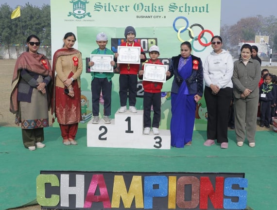Silver Oaks School ਸੁਸ਼ਾਂਤ ਸਿਟੀ -II ਵਿਖੇ ‘ਜੂਨੀਅਰ ਸਪੋਰਟਸ ਫਿਏਸਟਾ’ ਅਤੇ ਤਿਉਹਾਰੀ ਗਤੀਵਿਧੀਆਂ ਨੇ ਬਿਖੇਰੀ ਰੰਗਤ