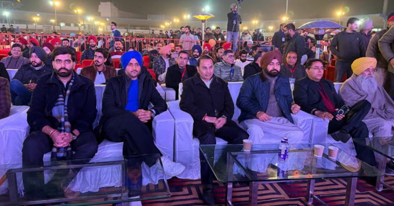 ਬਠਿੰਡਾ ਪ੍ਰੀਮੀਅਰ ਲੀਗ ਦੀ ਧਮਾਕੇਦਾਰ ਸ਼ੁਰੂਆਤ; ਕ੍ਰਿਕਟਰ ਸਮੇਤ ਨਾਮੀਂ ਬਾਲੀਵੁੱਡ ਸਿਤਾਰੇ ਤੇ ਮੰਤਰੀ ਪੁੱਜੇ