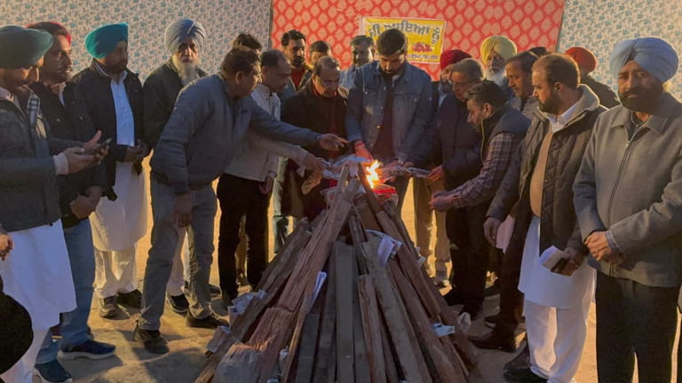 ਵਿਰਾਸਤੀ ਪਿੰਡ ਜੈਪਾਲ ਗੜ੍ਹ ਵਿਖੇ ਲੋਹੜੀ ਦਾ ਤਿਉਹਾਰ ਧੂਮ-ਧਾਮ ਨਾਲ ਮਨਾਇਆ