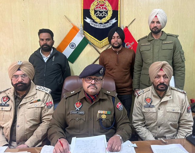 Mansa Police ਵੱਲੋਂ ਦੋ ਨਸ਼ਾ ਤਸਕਰ ਕਾਬੂ,1,80,000 Pregabalin Capsules ਬਰਾਮਦ