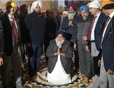 ਨਵੇਂ ਸਾਲ ਦੀ ਆਮਦ ਮੌਕੇ ਪ੍ਰਵਾਰ ਸਮੇਤ ਸ਼੍ਰੀ ਦਰਬਾਰ ਸਾਹਿਬ ਵਿਖੇ ਨਤਮਸਤਕ ਹੋਏ Sukhbir Singh Badal