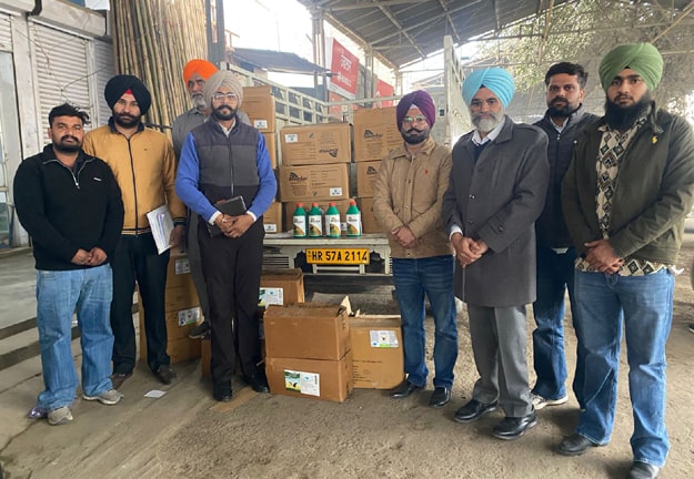 ਹਰਿਆਣਾ ਤੋਂ ਆ ਰਹੀ ਪਿੱਕ ਅੱਪ ਗੱਡੀ ਚੋਂ ਭਾਰੀ ਮਾਤਰਾਂ ਵਿੱਚ ਪਾਬੰਦੀਸ਼ੁਦਾ ਨਦੀਨਾਸ਼ਕ ਦਵਾਈਆਂ ਬਰਾਮਦ