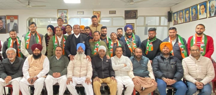 ਕਾਂਗਰਸ ਪਾਰਟੀ ਨੂੰ ਬਠਿੰਡਾ ਸ਼ਹਿਰ ਵਿੱਚ ਮਿਲਿਆ ਬਲ, ਨਰਾਜ਼ ਟਕਸਾਲੀ ਪਰਿਵਾਰਾਂ ਨੇ ਕੀਤੀ ਘਰ ਵਾਪਸੀ