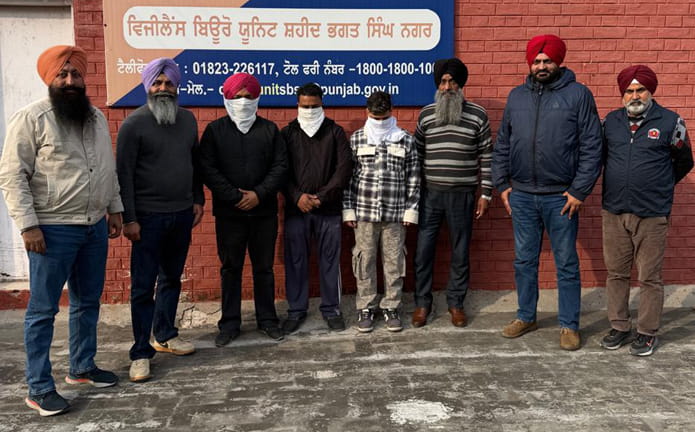 1,10,000 ਰੁਪਏ ਰਿਸ਼ਵਤ ਲੈਣ ਦੇ ਦੋਸ਼ ਹੇਠ ਵਣ ਗਾਰਡ, ਦਿਹਾੜੀ ਮਜ਼ਦੂਰ ਅਤੇ ਪ੍ਰਾਈਵੇਟ ਵਿਅਕਤੀ ਨੂੰ ਵਿਜੀਲੈਂਸ ਨੇ ਕੀਤਾ ਗ੍ਰਿਫ਼ਤਾਰ