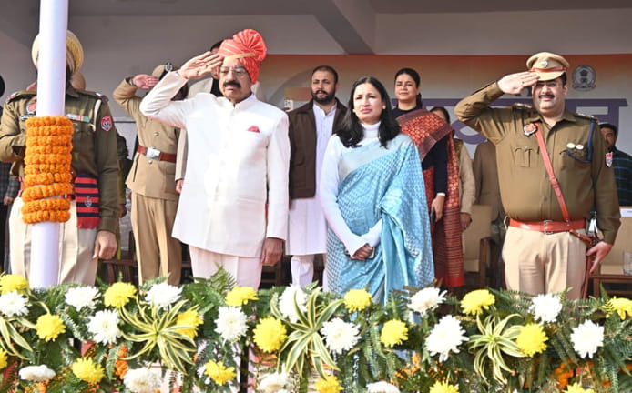 ਕੈਬਨਿਟ ਮੰਤਰੀ ਮੋਹਿੰਦਰ ਭਗਤ ਨੇ 77ਵੇਂ ਗਣਤੰਤਰ ਦਿਵਸ ਮੌਕੇ ਐੱਸ.ਏ.ਐੱਸ. ਨਗਰ ਵਿਖੇ ਤਿਰੰਗਾ ਲਹਿਰਾਇਆ