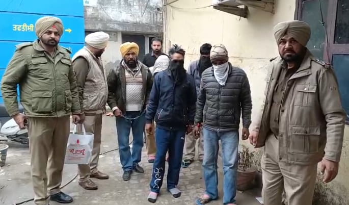 Moga Police ਨੇ ਘਰ ਵਿੱਚ ਵੜ ਕੇ ਲੁੱਟ ਕਰਨ ਵਾਲੇ ਗਿਰੋਹ ਨੂੰ ਕੀਤਾ ਕਾਬੂ