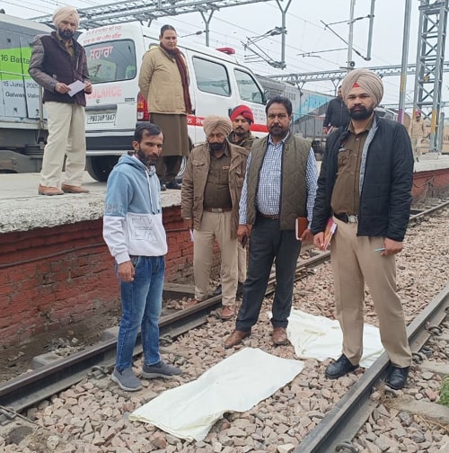 ਬਠਿੰਡਾ ਦੇ ਰੇਲਵੇ ਸਟੇਸ਼ਨ ਕੋਲ ਮ੍ਰਿਤਕ ਨਵਜੰਮੇ ਲੜਕਾ ਬਰਾਮਦ