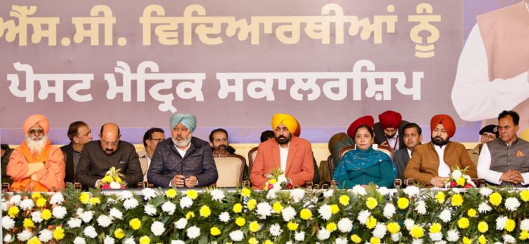 ਕਾਂਗਰਸ, ਅਕਾਲੀਆਂ ਅਤੇ ਭਾਜਪਾ ਨੂੰ ਆਪਣੇ ਪੁੱਤ-ਭਤੀਜਿਆਂ ਅਤੇ ਜਵਾਈ-ਭਾਈ ਦੀ ਚਿੰਤਾ ਹੁੰਦੀ ਸੀ ਪਰ ਆਮ ਆਦਮੀ ਪਾਰਟੀ ਨੂੰ ਹਮੇਸ਼ਾ ਪੰਜਾਬ ਦੇ ਨੌਜਵਾਨਾਂ ਦਾ ਫਿਕਰ ਰਹਿੰਦਾ-ਮੁੱਖ ਮੰਤਰੀ ਭਗਵੰਤ ਸਿੰਘ ਮਾਨ