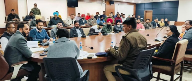 Bathinda ‘ਚ ਸ਼ਾਨੋ-ਸ਼ੌਕਤ ਨਾਲ ਮਨਾਇਆ ਜਾਵੇਗਾ ਗਣਤੰਤਰਤਾ ਦਿਵਸ : ਡਿਪਟੀ ਕਮਿਸ਼ਨਰ