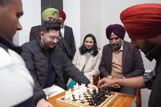 MP ਰਾਘਵ ਚੱਢਾ ਨੇ ਮੋਹਾਲੀ ਦੇ ਪਿੰਡ ਬਹਿਲੋਲਪੁਰ ਅਤੇ ਗੁਡਾਣਾ ਵਿਖੇ ਦੋ ਅਤਿ-ਆਧੁਨਿਕ ਇਨਫੋਟੇਨਮੈਂਟ ਸੈਂਟਰਾਂ ਦਾ ਉਦਘਾਟਨ ਕੀਤਾ