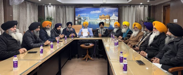 328 ਪਾਵਨ ਸਰੂਪਾਂ ਦੇ ਮਾਮਲੇ ’ਚ ਸ੍ਰੀ ਅਕਾਲ ਤਖ਼ਤ ਸਾਹਿਬ ਦੇ ਆਦੇਸ਼ਾਂ ਦਾ ਕੀਤਾ ਜਾ ਰਿਹਾ ਹੈ ਪਾਲਣ- ਸ਼੍ਰੋਮਣੀ ਕਮੇਟੀ ਅਧਿਕਾਰੀ