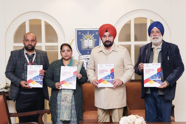Guru Kashi University ਦੇ ਚਾਂਸਲਰ ਗੁਰਲਾਭ ਸਿੰਘ ਸਿੱਧੂ ਵੱਲੋਂ GKU ਦਾ ਮਲਟੀ ਡਿਸਪਲਿਨਰੀ ਰਿਸਰਚ ਜਰਨਲ ਅੰਕ-2 ਰੀਲੀਜ਼
