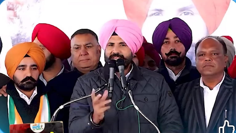 ਨਗਰ ਨਿਗਮ ਚੋਣਾਂ; Raja Warring ਦੇ ਬਿਆਨ ਤੋਂ ਬਾਅਦ Bathinda ‘ਚ ਬਾਗੀ ਕੌਸਲਰਾਂ ਨੂੰ ਟਿਕਟ ਮਿਲਣ ‘ਤੇ ਲੱਗਿਆ ਸਵਾਲੀਆਂ ਨਿਸ਼ਾਨ!