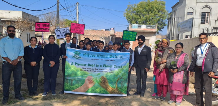 Silver Oaks School Sushant City-2 Bathinda ਦੇ ਵਿਦਿਆਰਥੀਆਂ ਨੇ ਧਰਤੀ ਮਾਂ ਲਈ ਕੀਤਾ ਹਰਿਆਲੀ ਦਾ ਵਾਅਦਾ  : ਵਾਤਾਵਰਣ ਨੂੰ ਸਮਰਪਿਤ ਰਿਹਾ ‘ਪ੍ਰੌਮਿਸ ਡੇ’