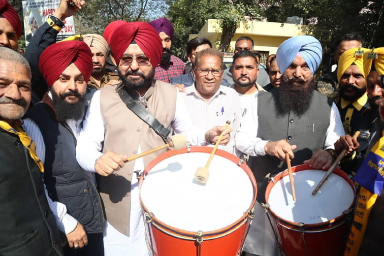 ਪ੍ਰਤਾਪ ਬਾਜਵਾ ਦੀ ਮੰਤਰੀ ਈਟੀਓ ਵਿਰੁਧ ਜਾਤੀਵਾਦੀ ਟਿੱਪਣੀ; ਆਪ ਮੰਤਰੀਆਂ, ਵਿਧਾਇਕਾਂ ਤੇ ਆਗੂਆਂ ਨੇ ਪੰਜਾਬ ਭਰ ਵਿਚ ਕੀਤੇ ਰੋਸ਼ ਪ੍ਰਦਰਸ਼ਨ