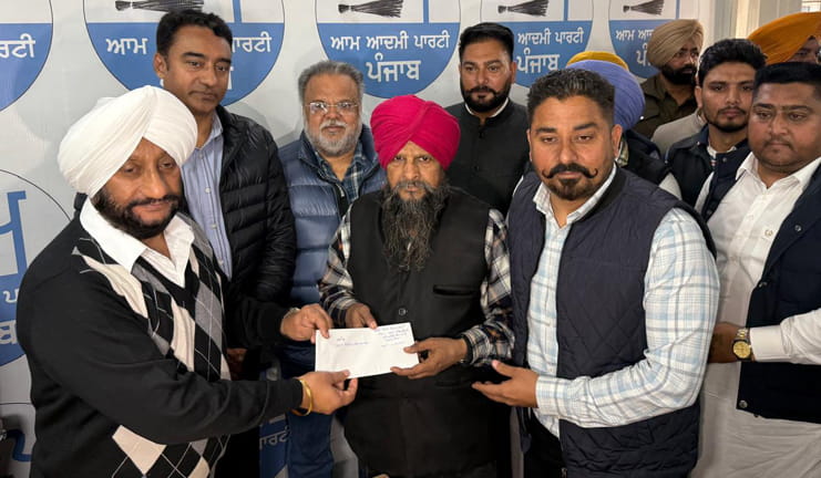 MLA Kulwant Singh ਵੱਲੋਂ ਕੱਚੇ ਮਕਾਨ ਪੱਕੇ ਕਰਨ ਲਈ ਕਰੀਬ ਇੱਕ ਕਰੋੜ ਰੁਪਏ ਦੇ ਮਨਜ਼ੂਰੀ ਪੱਤਰਾਂ ਦੀ ਵੰਡ