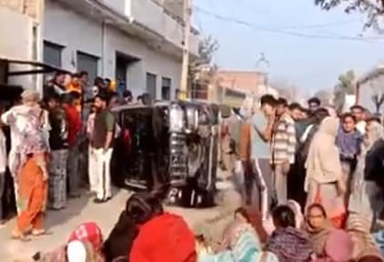 Moga ‘ਚ ਤੇਜ਼ ਰਫ਼ਤਾਰ ਸਕਾਰਪੀਓ ਨੇ ਦੁਕਾਨ ‘ਤੇ ਖੜ੍ਹੇ ਨੌਜਵਾਨਾਂ ਨੂੰ ਦਰੜਿਆ, ਇੱਕ ਦੀ ਮੌ+ਤ