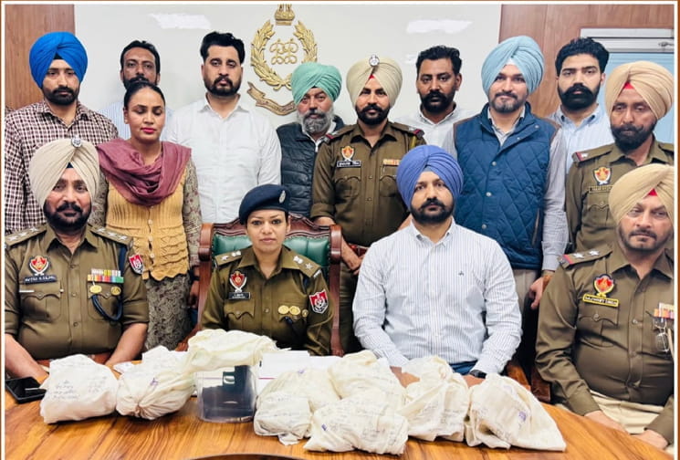 Faridkot Police ਵੱਲੋਂ ਪਾਕਿਸਤਾਨ-ਸਮਰਥਿਤ ਡਰੱਗ ਕਾਰਟੇਲ ਦਾ ਪਰਦਾਫ਼ਾਸ;ਇਕ ਫੌਜੀ ਜਵਾਨ ਤੇ ਬਰਖਾਸਤ ਪੁਲਿਸ ਮੁਲਾਜ਼ਮ ਸਮੇਤ ਛੇ ਕਾਬੂ
