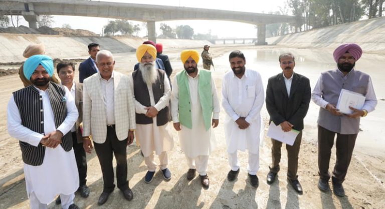 ਮੁੱਖ ਮੰਤਰੀ ਭਗਵੰਤ ਸਿੰਘ ਮਾਨ ਵੱਲੋਂ ਕਿਸਾਨਾਂ ਨੂੰ ਵੱਡੀ ਸੌਗਾਤ, ਮਾਲਵਾ ਖੇਤਰ ਦੇ ਚਾਰ ਜ਼ਿਲ੍ਹਿਆਂ ਵਿੱਚ ਪਹੁੰਚਿਆ ਨਹਿਰੀ ਪਾਣੀ