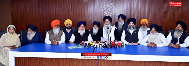 ਸ਼੍ਰੋਮਣੀ ਕਮੇਟੀ ਦੀ ਅੰਤ੍ਰਿੰਗ ਕਮੇਟੀ ਨੇ ਸਿੰਘ ਸਾਹਿਬ ਗਿਆਨੀ ਰਘਬੀਰ ਸਿੰਘ ਨੂੰ ਸਰਵਿਸ ਤੋਂ ਕੀਤਾ ਰਿਟਾਇਰ
