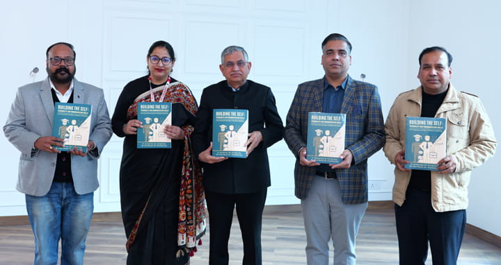 ਵਾਈਸ ਚਾਂਸਲਰ ਡਾ. ਰਾਮੇਸ਼ਵਰ ਸਿੰਘ ਵੱਲੋਂ ਡਾ. ਹਰਮੀਤ ਕੌਰ ਦੀ ਕਿਤਾਬ “ਬਿਲਡਿੰਗ ਦਾ ਸੈਲਫ” ਰੀਲੀਜ਼