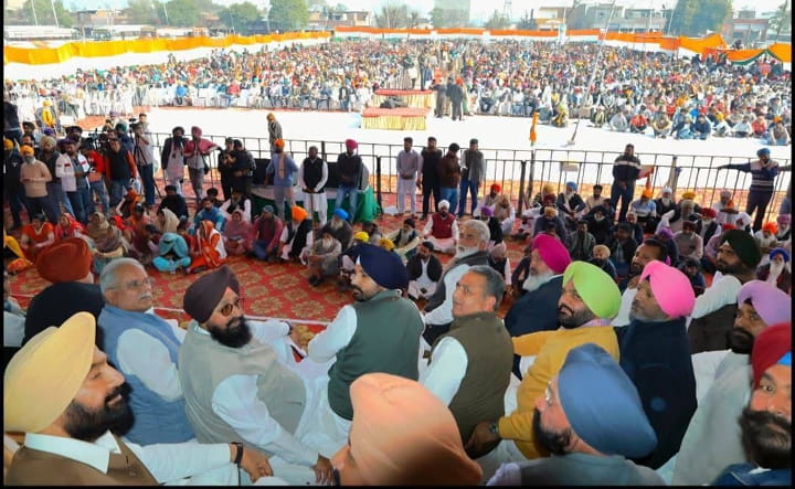 ਜੰਡਿਆਲਾ ‘ਚ ‘ਮਨਰੇਗਾ ਬਚਾਓ ਸੰਘਰਸ਼’ ਰੈਲੀ,ਕਾਂਗਰਸੀ ਆਗੁਆਂ ਨੇ ਭਾਰਤ-ਅਮਰੀਕਾ ਵਪਾਰ ਸਮਝੌਤੇ ‘ਤੇ ਚਿੰਤਾ ਜਤਾਈ