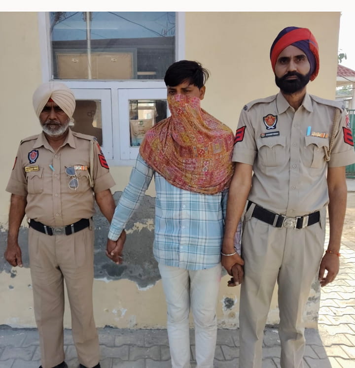 Sri Muktsar Sahib Police ਵੱਲੋਂ 2 ਕਿਲੋ 605 ਗ੍ਰਾਮ ਅਫੀਮ ਸਮੇਤ 01 ਕਾਬੂ