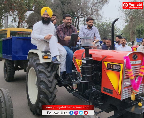 ਬਠਿੰਡਾ ਨੂੰ ਸਾਫ਼-ਸੁਥਰਾ ਸ਼ਹਿਰ ਬਣਾਉਣ ਦੇ ਮਿਸ਼ਨ ‘ਚ ਜੁਟੇ Mayor Mehta; 15 ਨਵੀਆਂ ਟਰੈਕਟਰ-ਟਰਾਲੀਆਂ ਨੂੰ ਵਿਖਾਈ ਹਰੀ ਝੰਡੀ