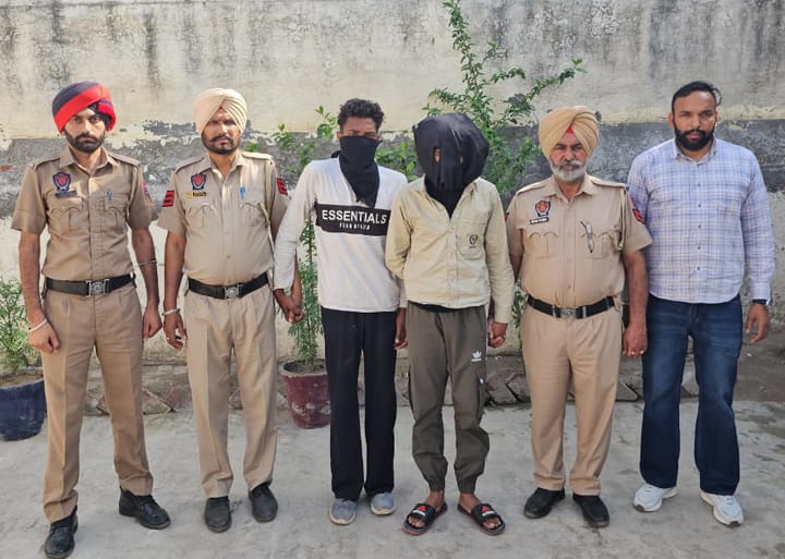 Sri Muktsar Sahib Police ਦੀ ਵੱਡੀ ਕਾਰਵਾਈ:ਪਾਕਿਸਤਾਨੀ ਏਜੰਟਾਂ ਨਾਲ ਸੰਪਰਕ ਰੱਖ ਕੇ ਫੌਜ ਦੀ ਗੁਪਤ ਜਾਣਕਾਰੀ ਲੀਕ ਕਰਨ ਵਾਲਾ ਜਾਸੂਸੀ ਨੈੱਟਵਰਕ ਬੇਨਕਾਬ, 02 ਦੋਸ਼ੀ ਕਾਬੂ