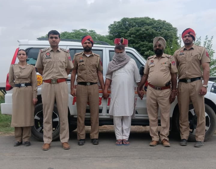 Sri Muktsar Sahib Police ਵੱਲੋਂ 24 ਘੰਟਿਆਂ ਵਿੱਚ ਅੰਨੇ ਕਤਲ ਦੀ ਗੁੱਥੀ ਸੁਲਝਾਈ,ਦੋਸ਼ੀ ਕਾਬੂ