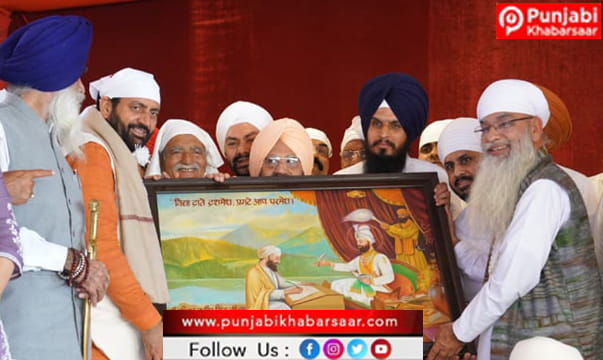ਜੀਵਨ ਨਗਰ ਵਿੱਚ ਸ਼ਾਨਦਾਰ ਮੋਹੱਲਾ ਪ੍ਰੋਗਰਾਮ ਵਿੱਚ ਪਹੁੰਚੇ ਮੁੱਖ ਮੰਤਰੀ ਨਾਇਬ ਸਿੰਘ ਸੈਣੀ, ਸੰਤ ਸਮਾਜ ਦਾ ਲਿਆ ਆਸ਼ੀਰਵਾਦ