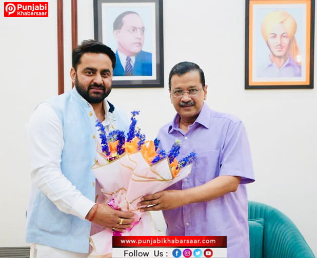 Markfed ਦੇ ਚੇਅਰਮੈਨ ਇੰਦਰਜੀਤ ਸਿੰਘ ਮਾਨ ਨੇ ਕੀਤੀ AAP ਦੇ ਕੌਮੀ ਕਨਵੀਨਰ ਅਰਵਿੰਦ ਕੇਜ਼ਰੀਵਾਲ ਨਾਲ ਮੁਲਾਕਾਤ