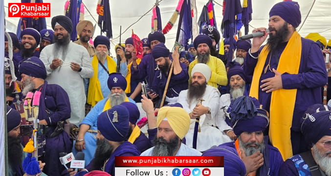 ਖਾਲਸਾ ਸਾਜਨਾ ਦਿਵਸ ਦੀਆਂ ਖੁਸ਼ੀਆਂ ਮੌਕੇ ਗੁਰੂ ਦੀਆਂ ਲਾਡਲੀਆਂ ਫੌਜਾਂ ਨਿਹੰਗ ਸਿੰਘਾਂ ਨੇ ਕੱਢਿਆ ਮਹੱਲਾ,ਜਥੇਦਾਰ ਬਲਜੀਤ ਸਿੰਘ ਦਾਦੂਵਾਲ ਨੇ ਕੀਤਾ ਸੰਬੋਧਨ