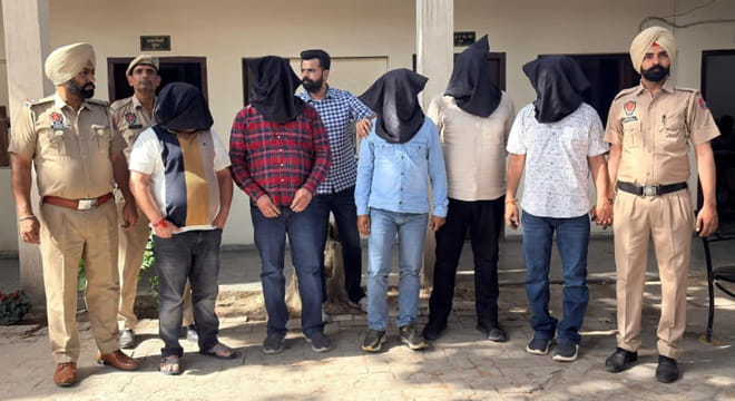 Bathinda ਦੇ ਹੋਟਲ Bahia Fort ‘ਚ ਦੇਹ ਵਪਾਰ ਦੇ ਧੰਦੇ ਦਾ ਪਰਦਾਫ਼ਾਸ; 4 ਕਾਬੂ ਤੇ 3 ਫ਼ਰਾਰ