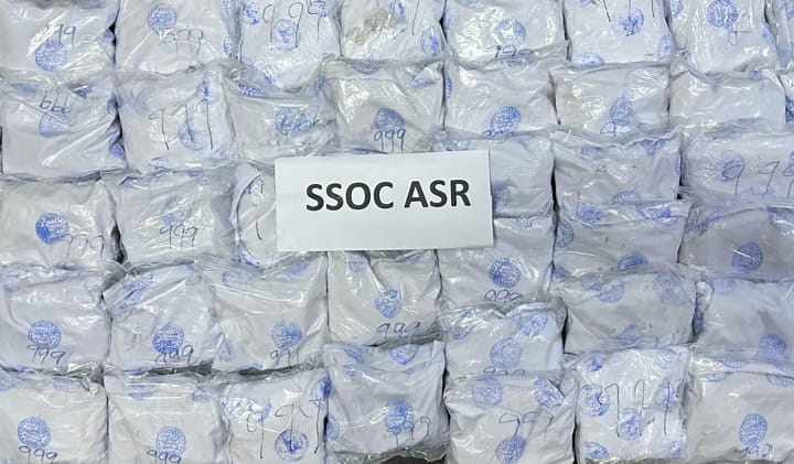 ਸਰਹੱਦ ਪਾਰੋਂ ਨਸ਼ਾ ਤਸਕਰੀ ਕਰਨ ਵਾਲੇ ਮਾਡਿਊਲ ਦੇ ਦੋ ਵਿਅਕਤੀ  64.6 ਕਿਲੋ ਹੈਰੋਇਨ ਸਮੇਤ ਅੰਮ੍ਰਿਤਸਰ ਤੋੰ ਕਾਬੂ