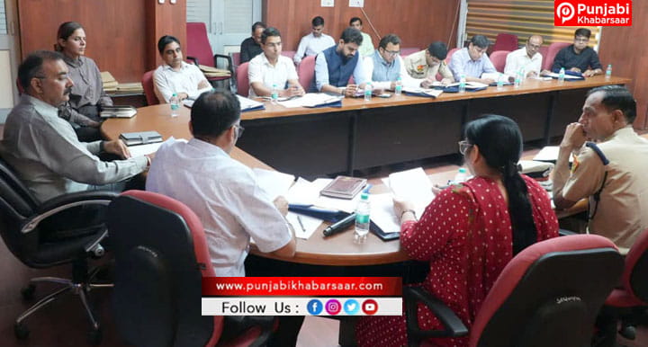 देवेंद्र सिंह कल्याण ने चुनाव प्रक्रिया पर कड़ी निगरानी के लिए पर्यवेक्षकों को दिए स्पष्ट निर्देश