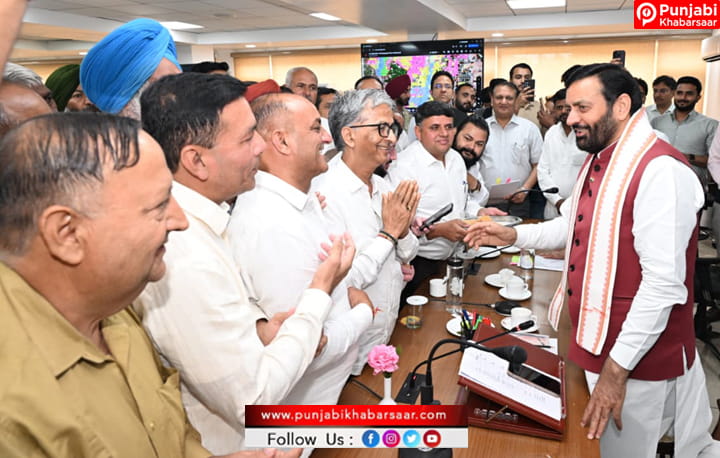 नारायणगढ़ में स्थापित होगा IMT:CM Nayab Singh Saini से मिले किसान,IMT के लिए किसानों ने सरकार द्वारा तय दरों पर भूमि देने पर जताई सहमति