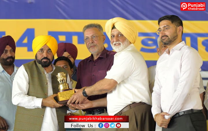 ਅਕਾਲੀਆਂ ਨੇ ਪੰਜਾਬ ਨੂੰ ਲੁੱਟਣ ਦੀ ਆਦਤ ਨਹੀਂ ਛੱਡੀ; ਰੈਲੀ ਵਿੱਚ ਬਿਜਲੀ ਚੋਰੀ ਕਰਦੇ ਫੜੇ ਗਏ ਅਕਾਲੀ ਆਗੂ: ਮੁੱਖ ਮੰਤਰੀ ਭਗਵੰਤ ਸਿੰਘ ਮਾਨ