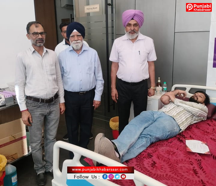 ਜ਼ਿਲ੍ਹਾ ਰੈੱਡ ਕਰਾਸ ਸੁਸਾਇਟੀ ਨੇ ਲਵਲੀ ਫਾਊਂਡੇਸ਼ਨ ਤੇ ਯੂਨੀਫ਼ਾਈ ਹੈਲਥ ਕੇਅਰ ਦੇ ਸਹਿਯੋਗ ਨਾਲ ਖੂਨਦਾਨ ਕੈਂਪ ਲਾਇਆ