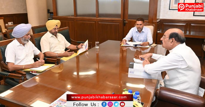 Chandigarh News: ਕੈਬਿਨਟ ਮੰਤਰੀ ਮੋਹਿੰਦਰ ਭਗਤ ਨੇ ਪੈਸਕੋ ਦੇ ਕੰਮਾਂ ਦੀ ਪ੍ਰਗਤੀ ਦਾ ਲਿਆ ਜਾਇਜਾ, ਅਧਿਕਾਰੀਆਂ ਨੂੰ ਸਾਬਕਾ ਸੈਨਿਕਾਂ ਲਈ ਰੁਜ਼ਗਾਰ ਦੇ ਬਿਹਤਰ ਮੌਕੇ ਪ੍ਰਦਾਨ ਕਰਨ ਦੇ ਦਿੱਤੇ ਨਿਰਦੇਸ਼