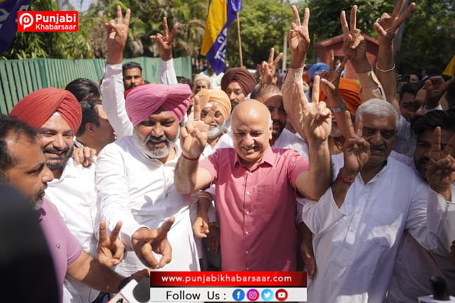ਨਗਰ ਨਿਗਮ ਚੋਣਾਂ ਵਿੱਚ ‘ਆਪ’ ਦੀ ਵੱਡੀ ਜਿੱਤ; ਮਨੀਸ਼ ਸਿਸੋਦੀਆ ਨੇ ਕਿਹਾ, ਪੰਜਾਬ ਭਰ ਵਿੱਚ, ਲੋਕਾਂ ਨੇ ਸਪੱਸ਼ਟ ਸੁਨੇਹਾ ਦਿੱਤਾ ਹੈ: ਉਹ ਚੰਗੇ ਸ਼ਾਸਨ ਦੀ ਕਦਰ ਕਰਦੇ ਹਨ ਅਤੇ ‘ਆਪ’ ਸਰਕਾਰ ਦੇ ਕੰਮ ਤੋਂ ਸੰਤੁਸ਼ਟ ਹਨ