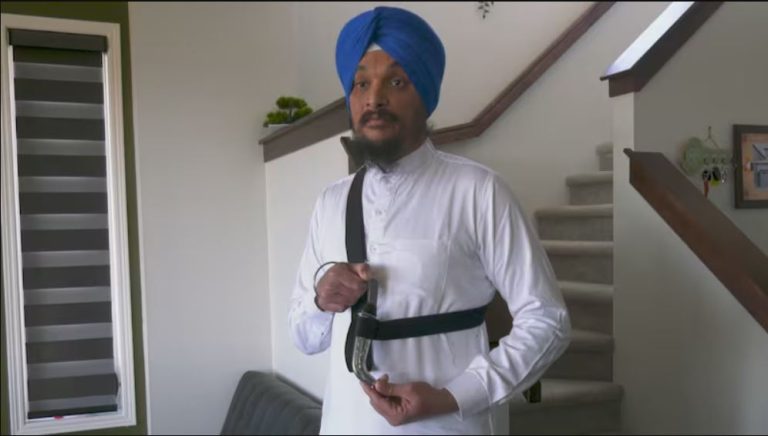 Canada News : Canada ‘ਚ ਅੰਮ੍ਰਿਤਧਾਰੀ ਨੌਜਵਾਨ ਨੂੰ ਕ੍ਰਿਪਾਨ ਕਰ ਕੇ ਪੁਲਿਸ ਭਰਤੀ ਦੀ ਪ੍ਰੀਖਿਆ ‘ਚ ਬੈਠਣ ਤੋਂ ਰੋਕਿਆ